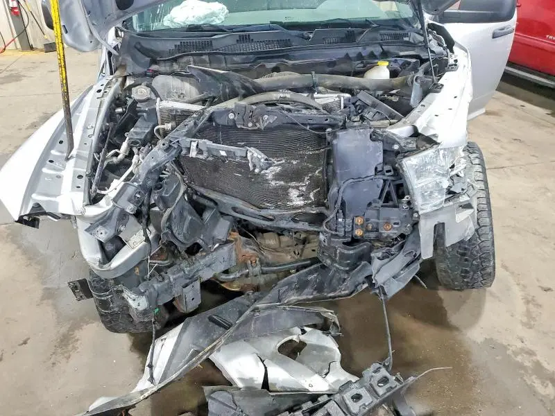 2013 RAM 1500 ST  