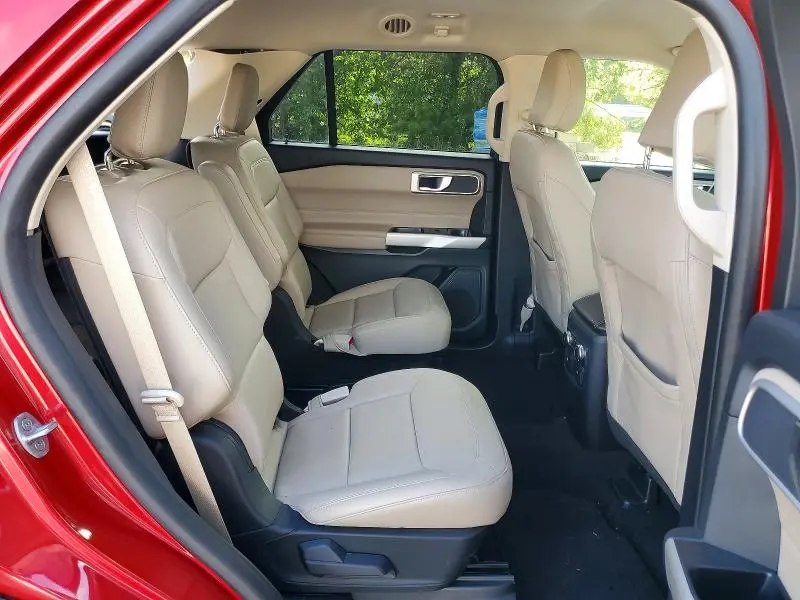 2021 FORD EXPLORER XLT  