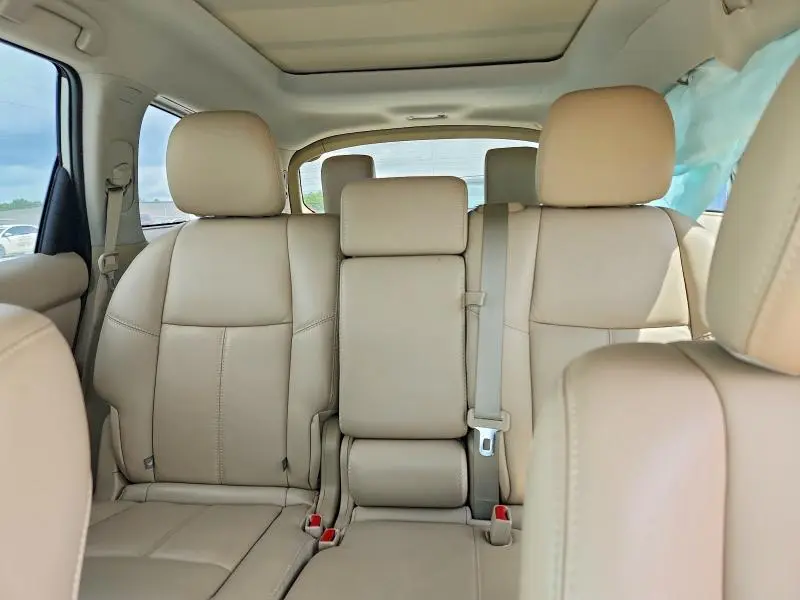 2017 NISSAN PATHFINDER SL  