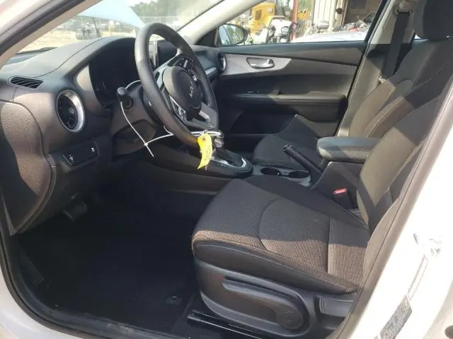 2024 KIA FORTE LX  