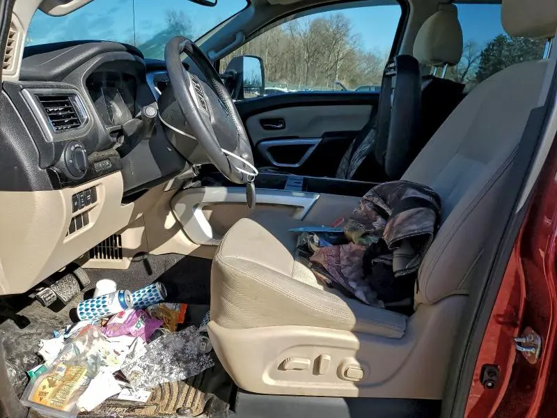 2017 NISSAN TITAN SV  