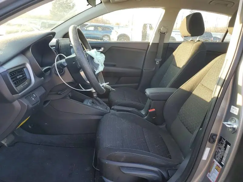2022 KIA RIO S  