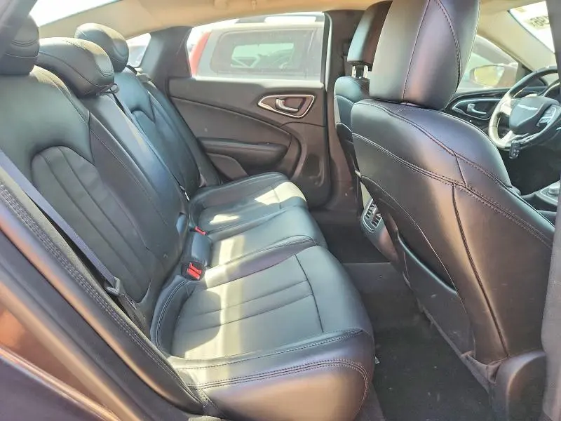 2016 CHRYSLER 200 C  