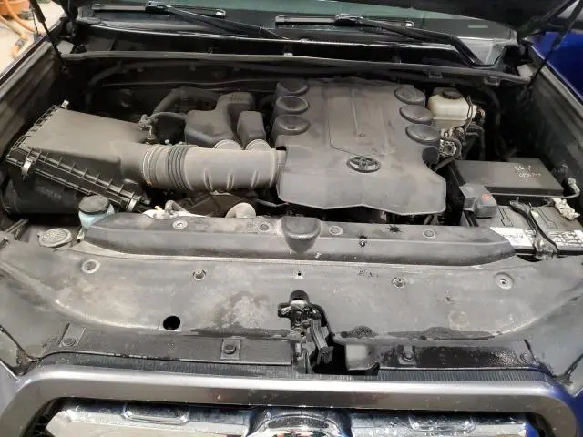 2011 TOYOTA 4RUNNER SR5  