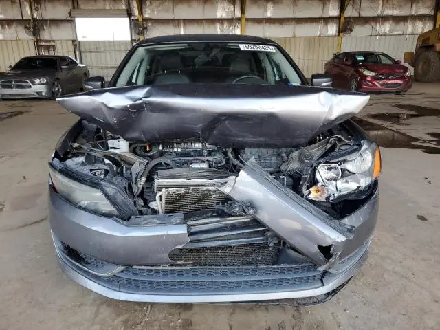 2015 VOLKSWAGEN PASSAT S  
