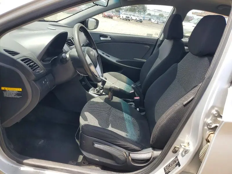 2013 HYUNDAI ACCENT GS  