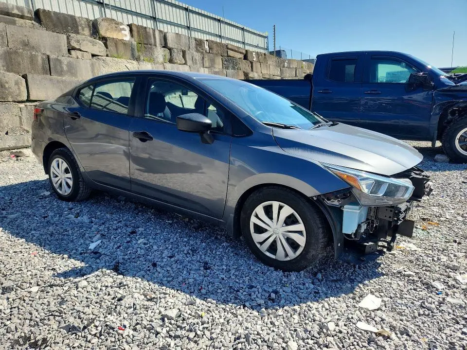 2021 NISSAN VERSA S  