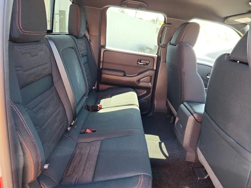 2025 NISSAN FRONTIER PRO-4X  