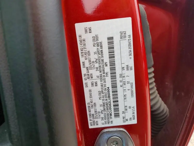 2020 FORD ESCAPE SE  