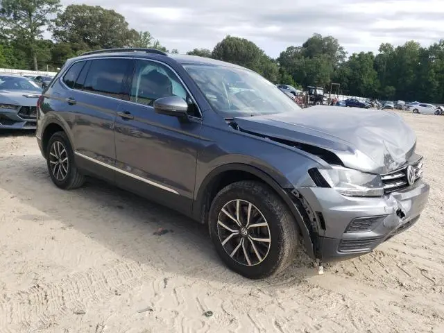 2020 VOLKSWAGEN TIGUAN SE  