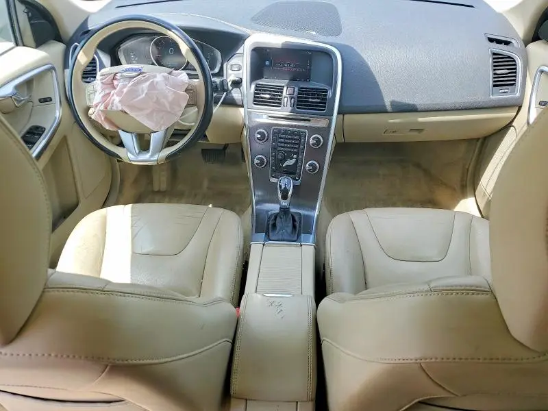 2015 VOLVO XC60 T5 PLATINUM  