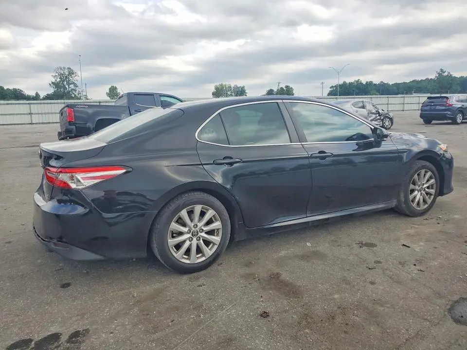 2019 TOYOTA CAMRY LE  
