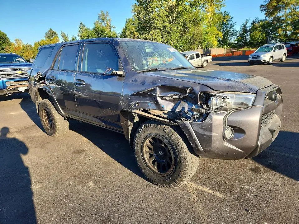 2017 TOYOTA 4RUNNER SR5 PREMIUM  