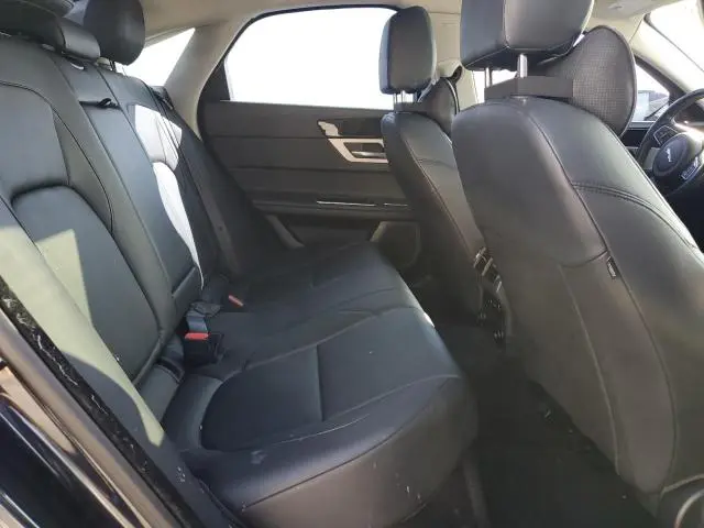 2016 JAGUAR XF PREMIUM  