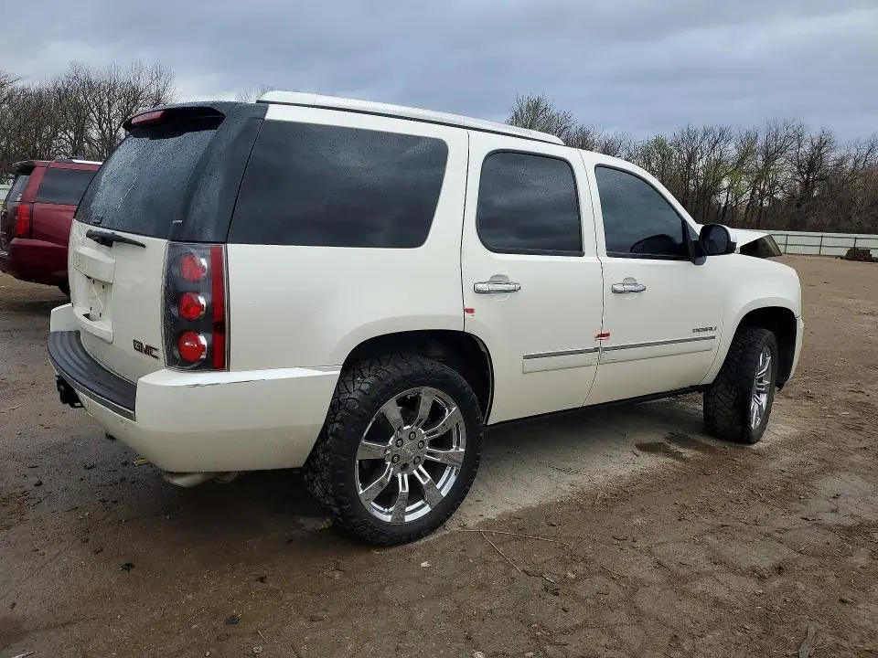 2012 GMC YUKON DENALI  