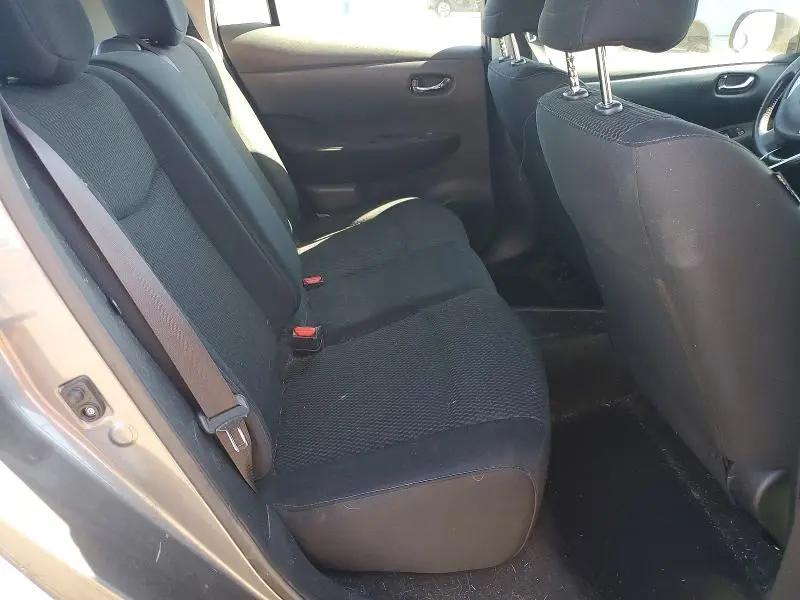 2015 NISSAN LEAF S  