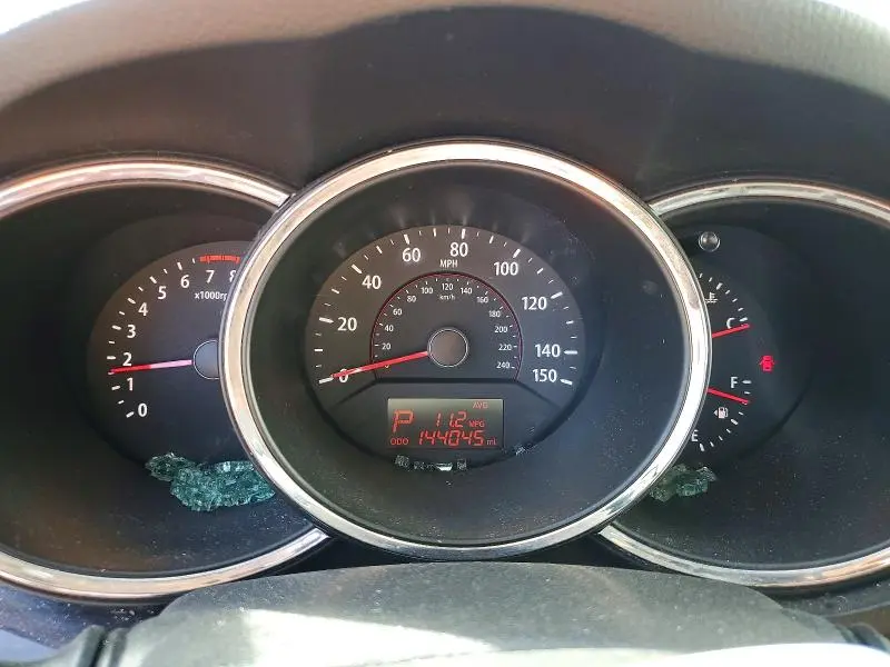 2011 KIA SORENTO LX  