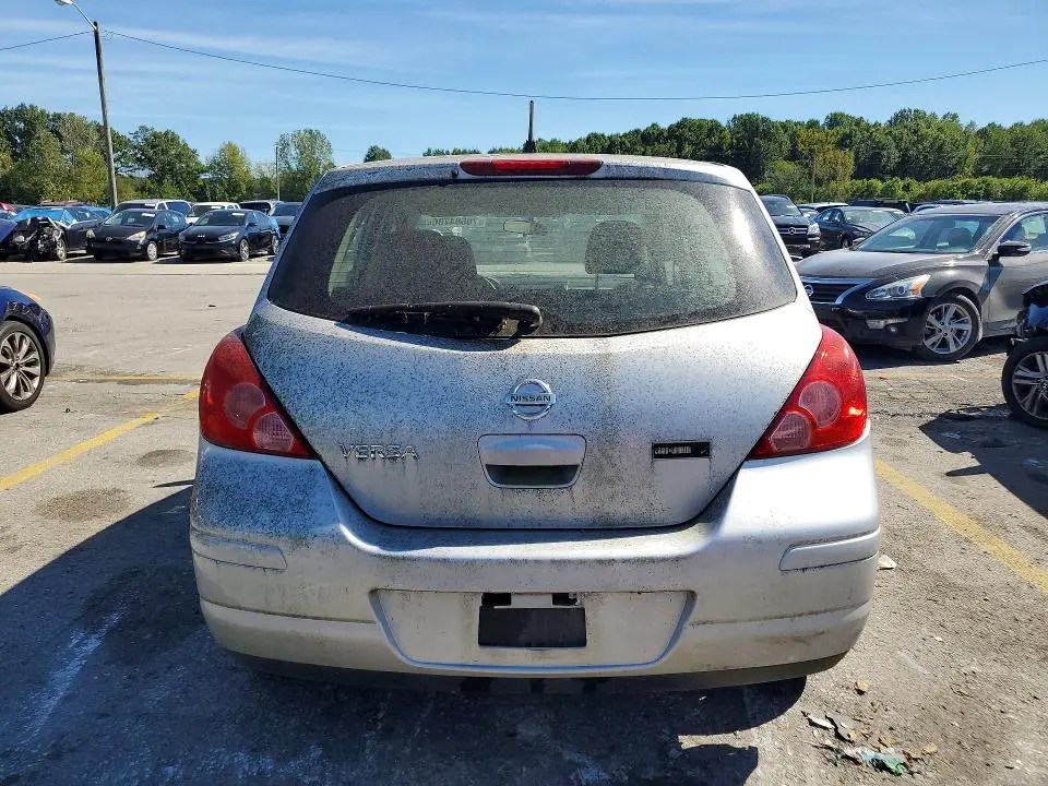 2011 NISSAN VERSA 1.8 S  
