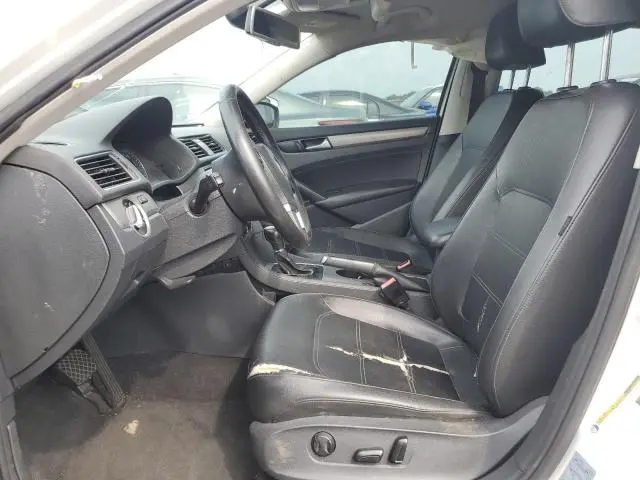 2014 VOLKSWAGEN PASSAT SE  