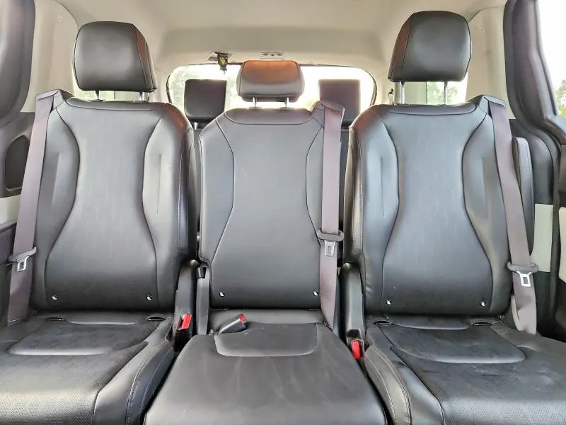 2022 KIA CARNIVAL LX  