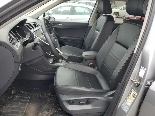 2021 VOLKSWAGEN TIGUAN SE  