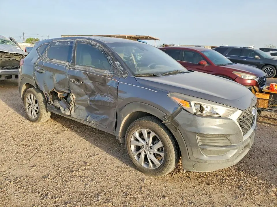 2019 HYUNDAI TUCSON SE  