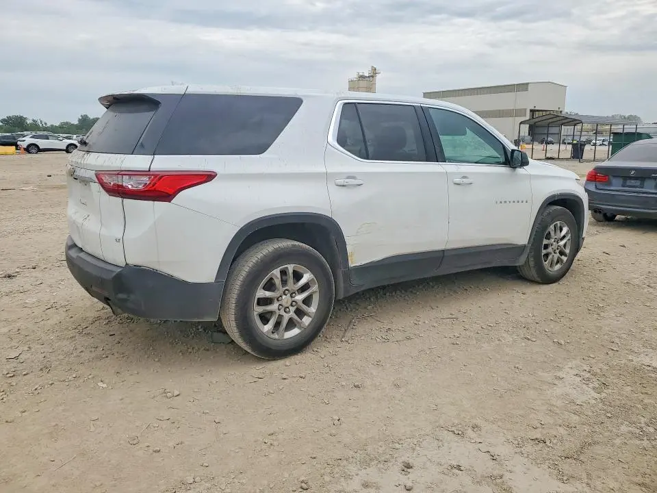 2021 CHEVROLET TRAVERSE LS  