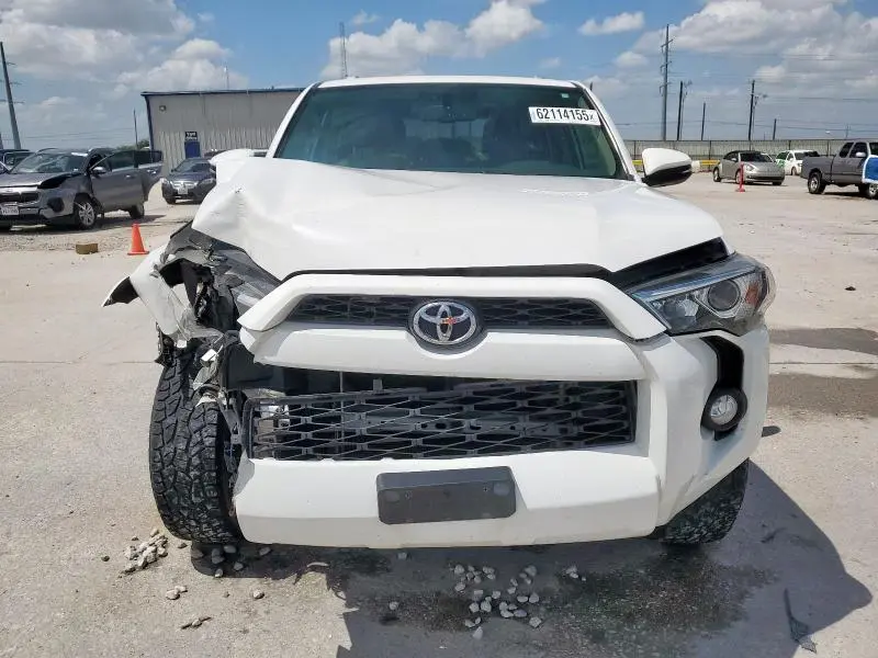 2018 TOYOTA 4RUNNER SR5/SR5 PREMIUM  