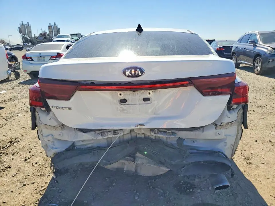 2020 KIA FORTE LXS  