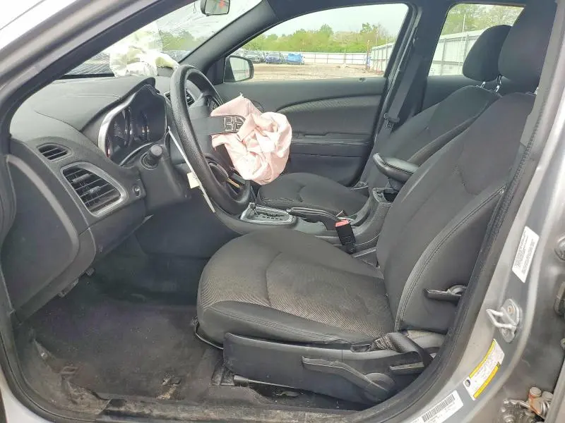 2013 DODGE AVENGER SE  
