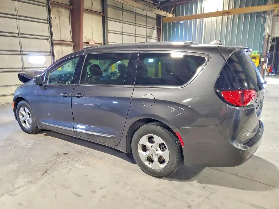 2017 CHRYSLER PACIFICA TOURING L PLUS  