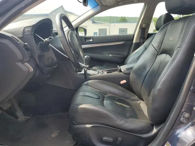 2011 INFINITI G37   