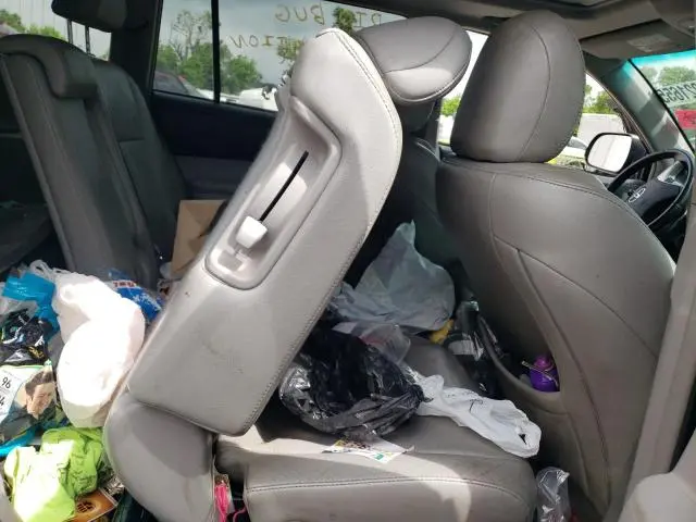 2011 TOYOTA HIGHLANDER BASE  