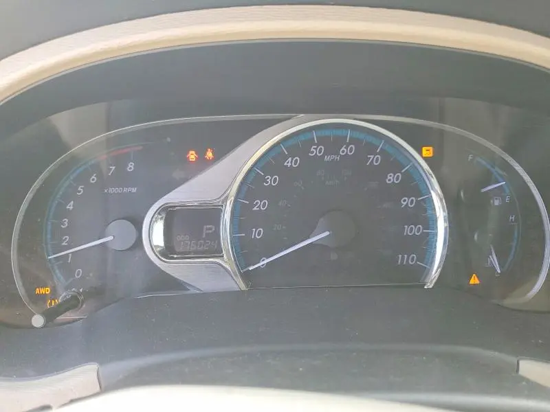 2013 TOYOTA SIENNA LIMITED 7-PASSENGER  