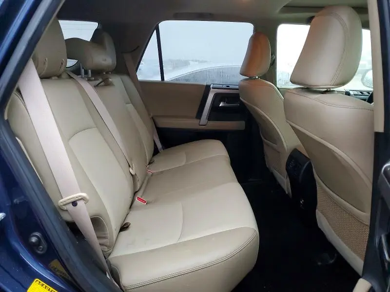 2017 TOYOTA 4 RUNNER   
