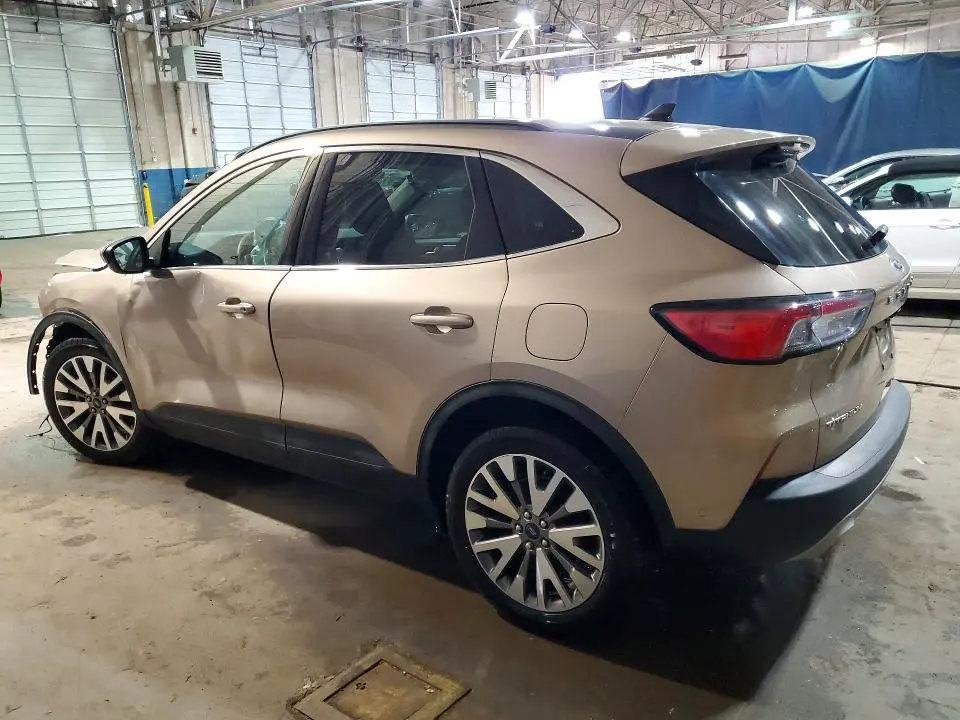 2021 FORD ESCAPE TITANIUM  