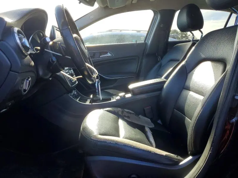 2015 MERCEDES-BENZ GLA 250  