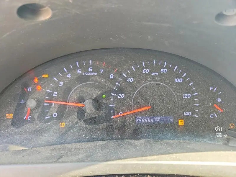 2011 TOYOTA CAMRY LE  
