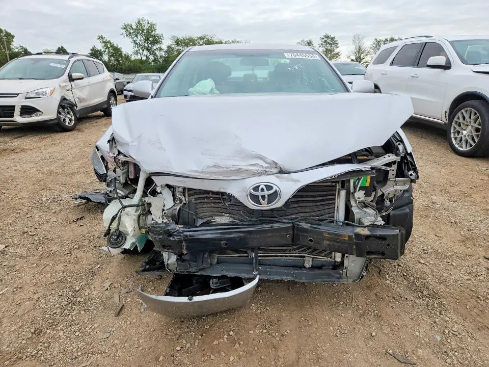 2011 TOYOTA CAMRY LE  