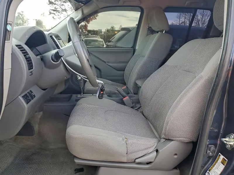 2017 NISSAN FRONTIER S  