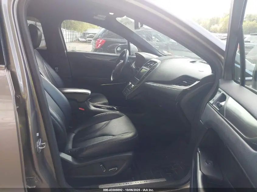 2017 LINCOLN MKC PREMIERE