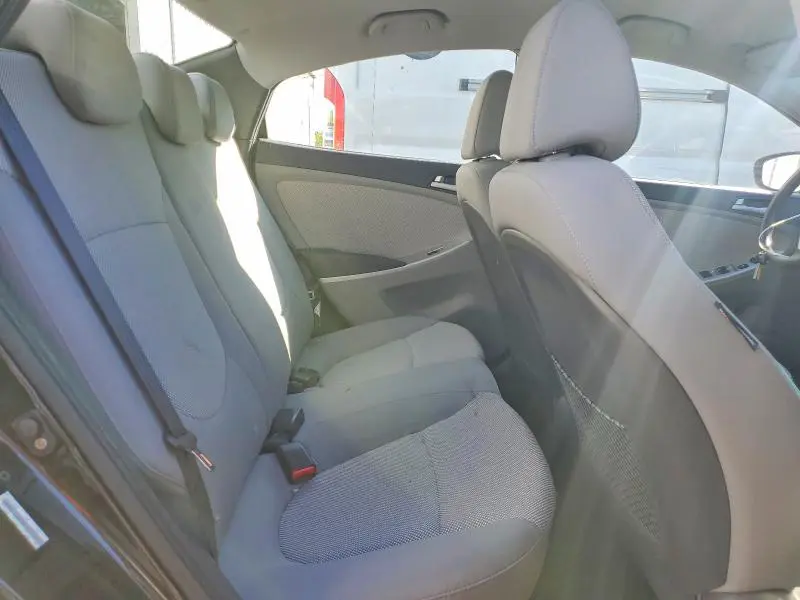 2012 HYUNDAI ACCENT GLS  