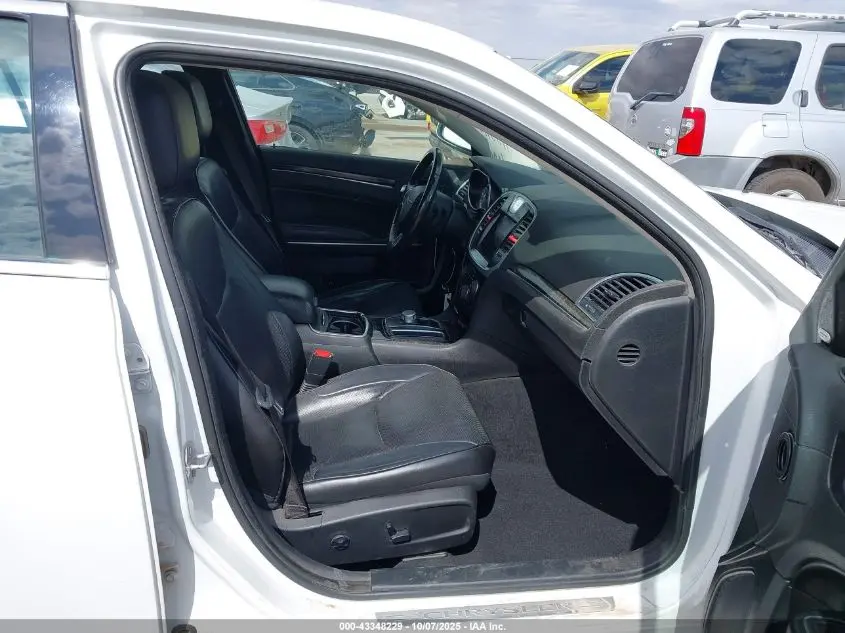 2019 CHRYSLER 300 LIMITED