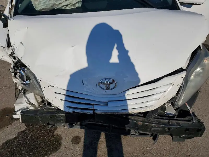 2016 TOYOTA SIENNA LE 8-PASSENGER  