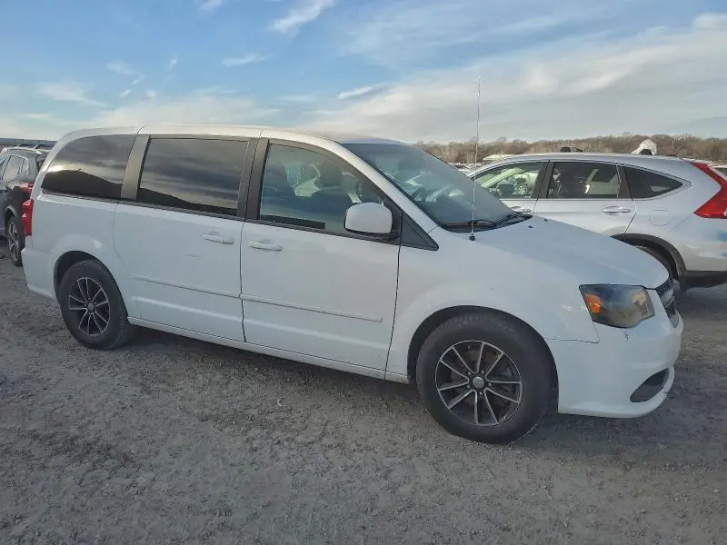 2015 DODGE GRAND CARAVAN SE  
