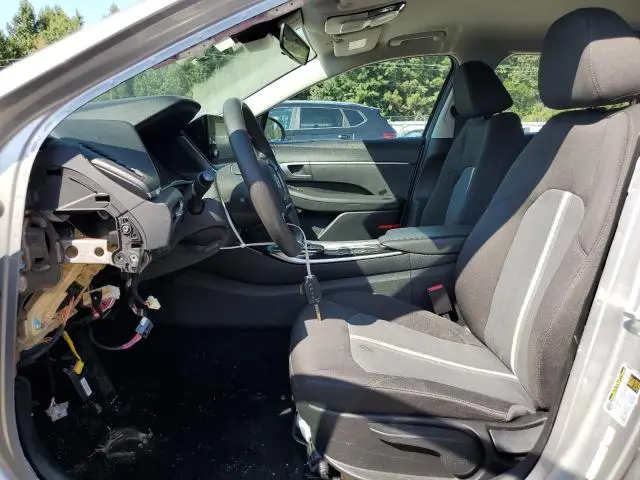 2021 HYUNDAI SONATA SE  