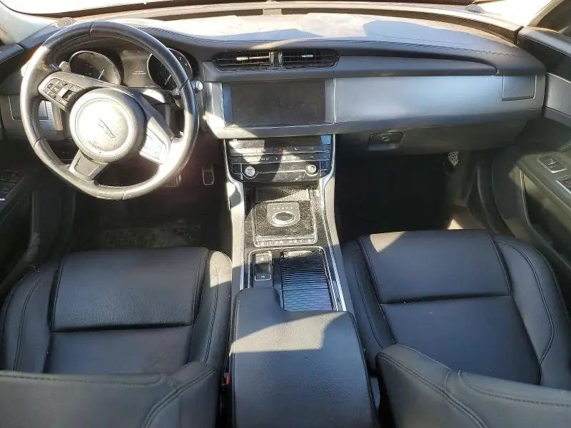 2019 JAGUAR XF PREMIUM  