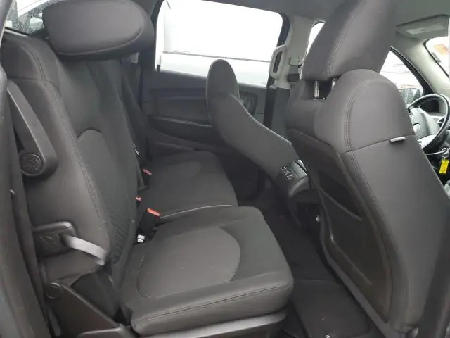 2011 CHEVROLET TRAVERSE LT  