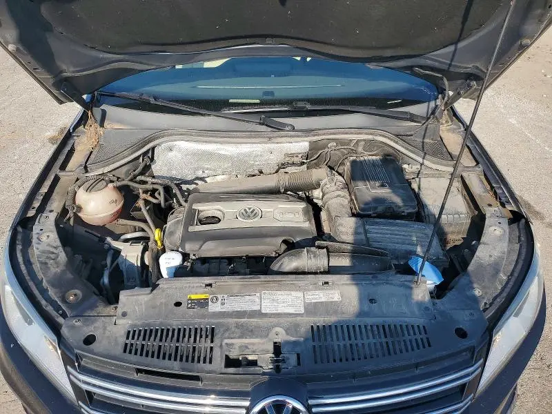 2016 VOLKSWAGEN TIGUAN S  