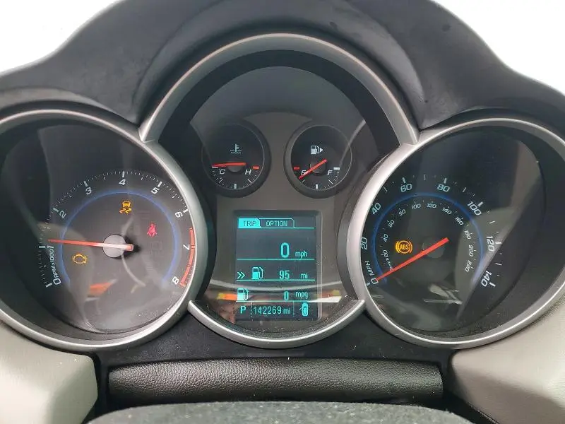 2013 CHEVROLET CRUZE LS  